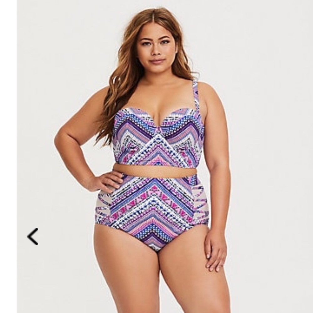 Brand new with tags, size 10 Torrid swimsuit top!